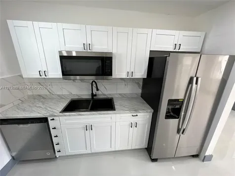 2441 NW 32nd Street Miami FL 33142