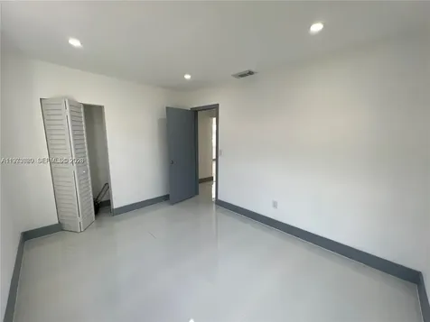 2441 NW 32nd Street Miami FL 33142