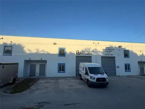 2219 W 80th Street Hialeah FL 33016