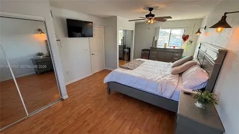 5685 NW 194th Lane Miami Gardens FL 33055