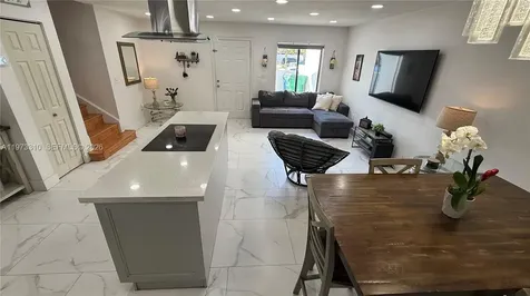 5685 NW 194th Lane Miami Gardens FL 33055