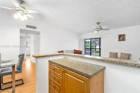 10715 W Clairmont Circle Tamarac FL 33321