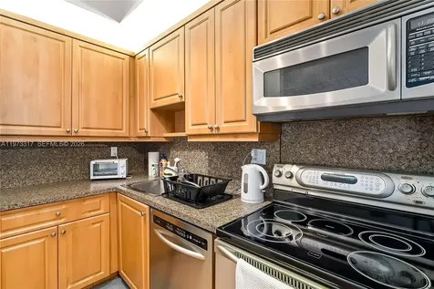 10715 W Clairmont Circle Tamarac FL 33321