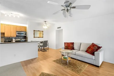 10715 W Clairmont Circle Tamarac FL 33321