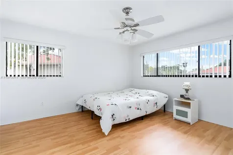 10715 W Clairmont Circle Tamarac FL 33321