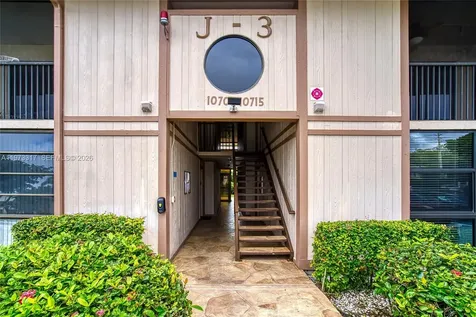 10715 W Clairmont Circle Tamarac FL 33321