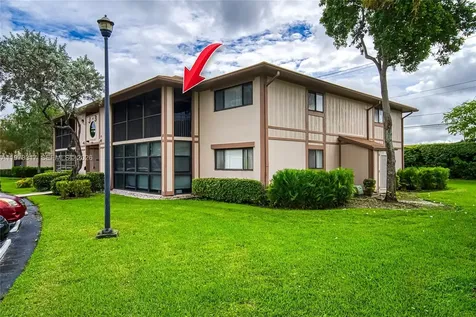 10715 W Clairmont Circle Tamarac FL 33321