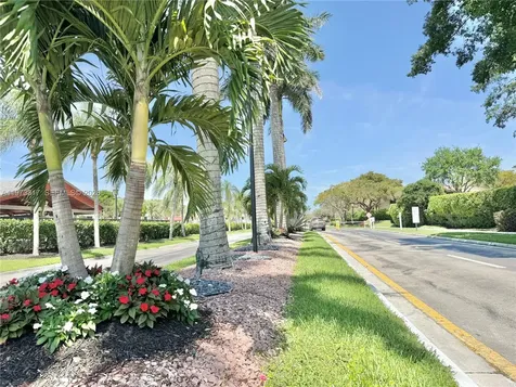 10715 W Clairmont Circle Tamarac FL 33321