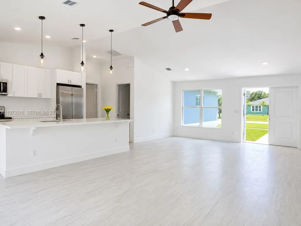 9165 100th Court Vero Beach FL 32967