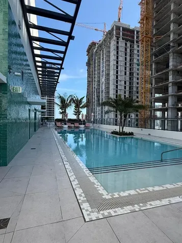 11 NE 6 Avenue Miami FL 33132