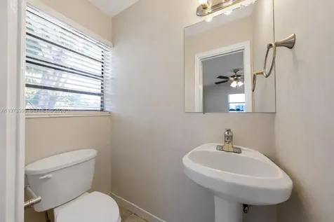 4721 NW 12th Street Lauderhill FL 33313