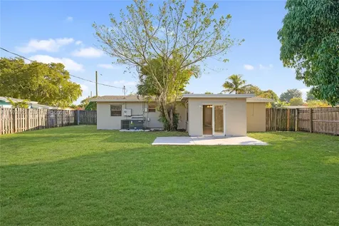 4721 NW 12th Street Lauderhill FL 33313
