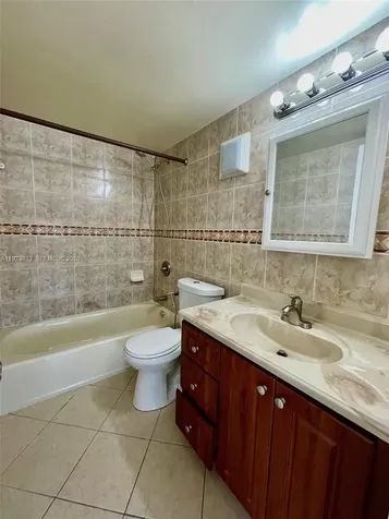 1035 W 77th Street Hialeah FL 33014