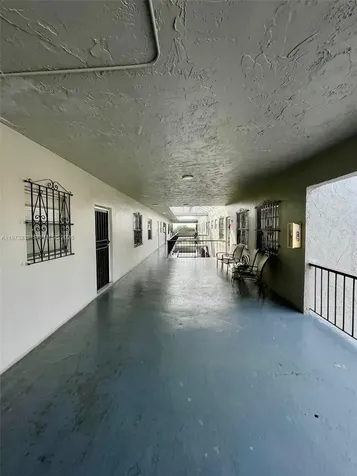1035 W 77th Street Hialeah FL 33014