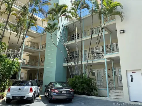 1755 Washington Avenue Miami Beach FL 33139