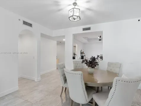 3340 NE 190th Street Aventura FL 33180