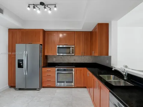 3340 NE 190th Street Aventura FL 33180