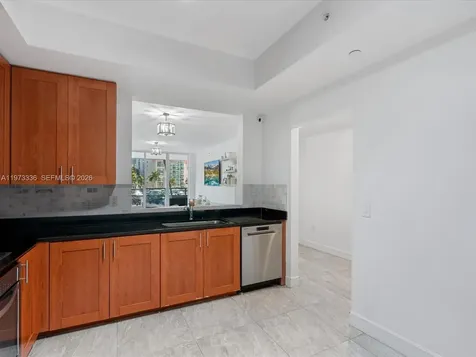 3340 NE 190th Street Aventura FL 33180