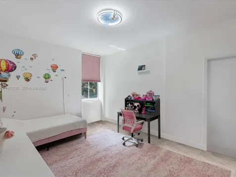 3340 NE 190th Street Aventura FL 33180