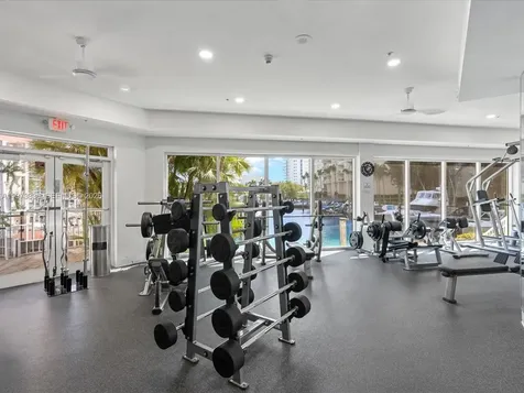 3340 NE 190th Street Aventura FL 33180
