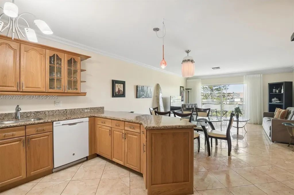 1000 Hillcrest Court Hollywood FL 33021