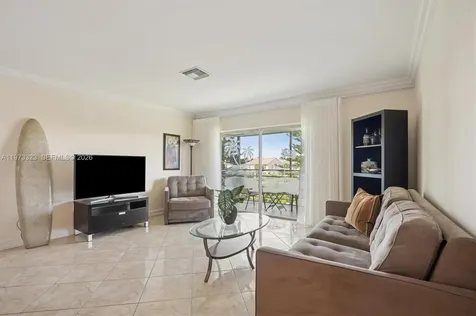 1000 Hillcrest Court Hollywood FL 33021