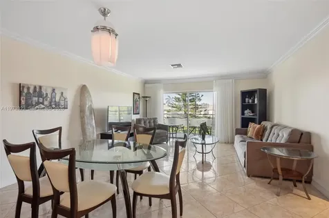 1000 Hillcrest Court Hollywood FL 33021