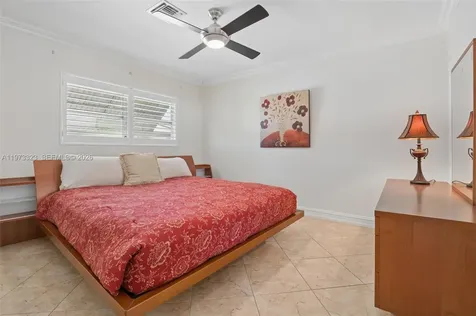 1000 Hillcrest Court Hollywood FL 33021