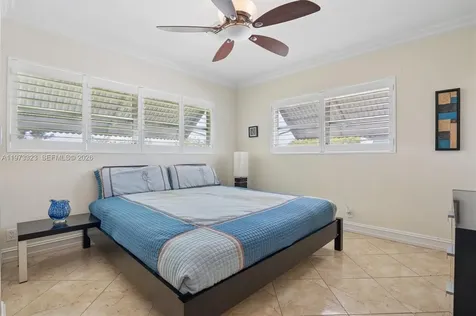 1000 Hillcrest Court Hollywood FL 33021