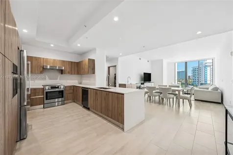 10281 W Bay Harbor Drive Bay Harbor Islands FL 33154