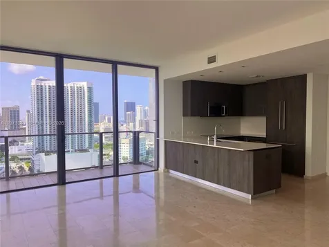 88 SW 7th Street Miami FL 33130