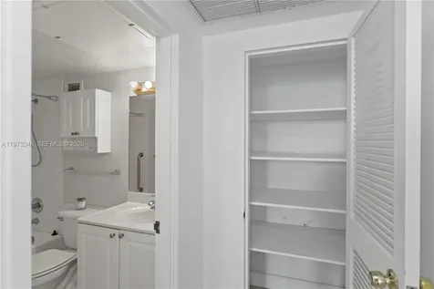2501 S Ocean Drive Hollywood FL 33019