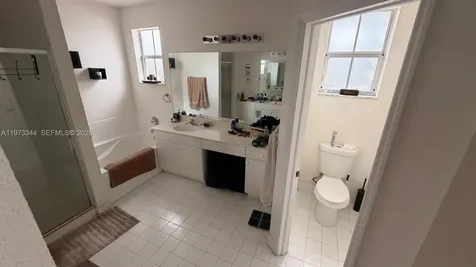 7586 NW 113th Path Doral FL 33178
