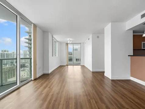 253 NE 2nd Street Miami FL 33132