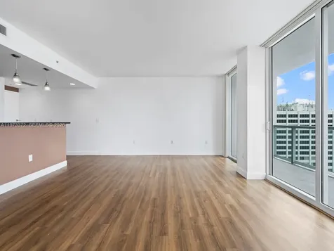 253 NE 2nd Street Miami FL 33132