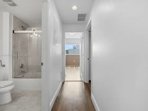 253 NE 2nd Street Miami FL 33132