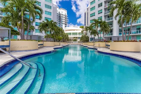253 NE 2nd Street Miami FL 33132