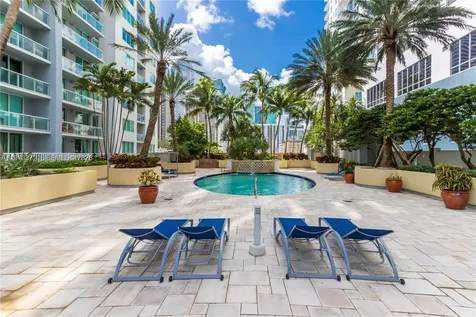 253 NE 2nd Street Miami FL 33132
