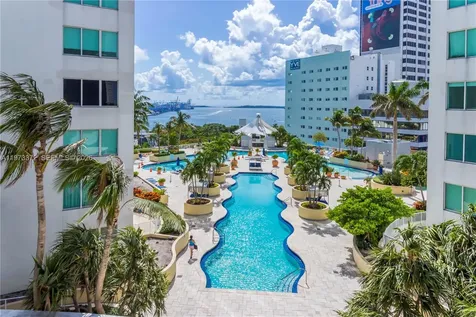 253 NE 2nd Street Miami FL 33132