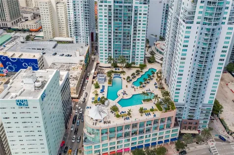 253 NE 2nd Street Miami FL 33132