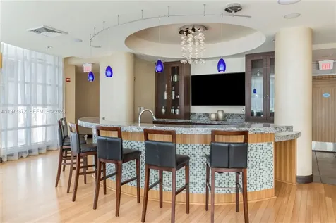 253 NE 2nd Street Miami FL 33132