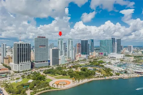 253 NE 2nd Street Miami FL 33132