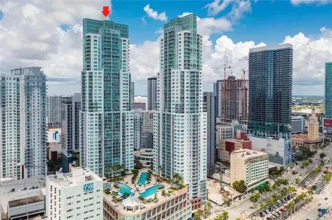 253 NE 2nd Street Miami FL 33132