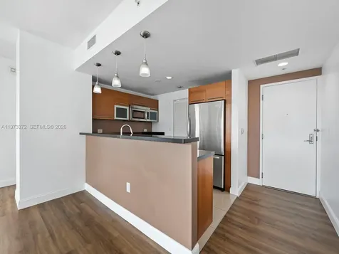 253 NE 2nd Street Miami FL 33132