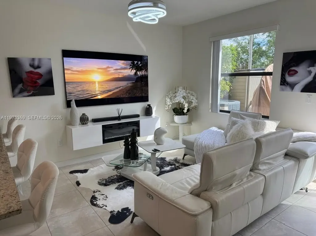 3400 W 92nd Place Hialeah FL 33018