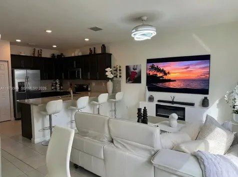 3400 W 92nd Place Hialeah FL 33018