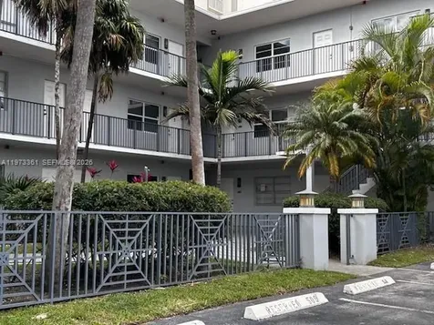 2200 S Ocean Drive Hollywood FL 33019