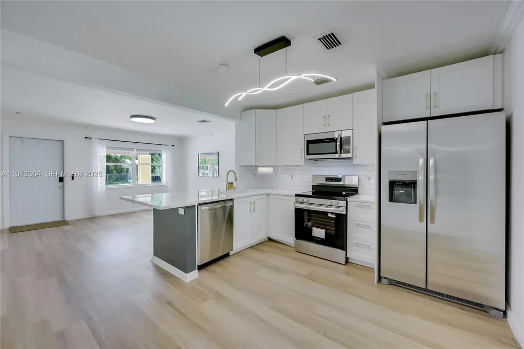 1529 NW 2nd Avenue Fort Lauderdale FL 33311