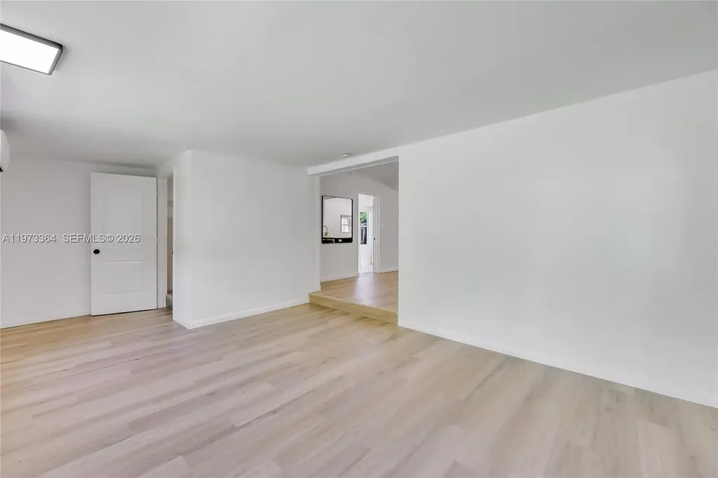 1529 NW 2nd Avenue Fort Lauderdale FL 33311