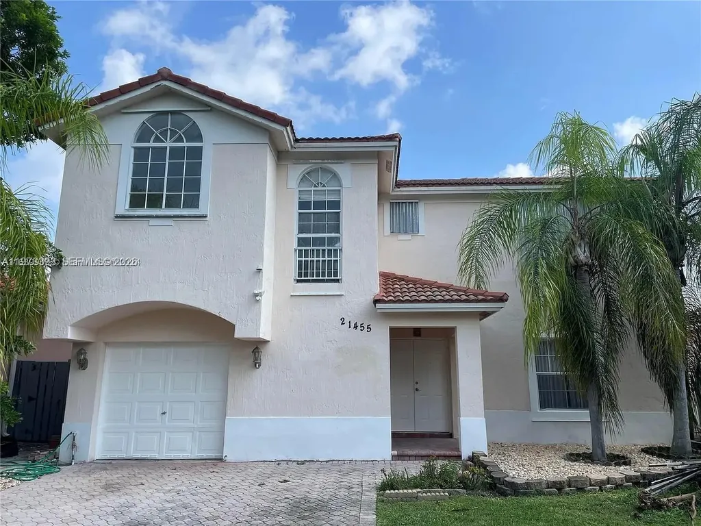 21455 SW 90th Place Cutler Bay FL 33189